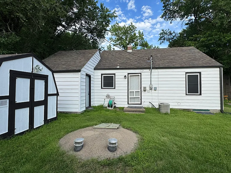 934 SW Anderson Ter — Photo 23