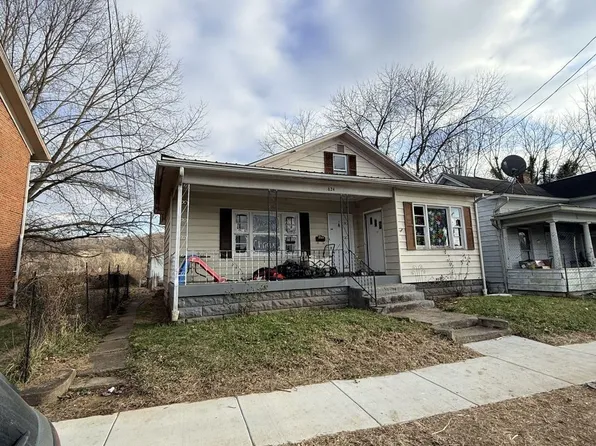 614 S 2nd Ave, Middleport, OH 45760