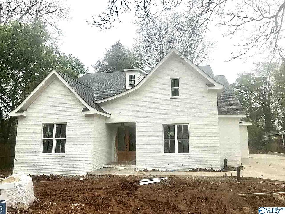 1st image of 804 Carmelian St