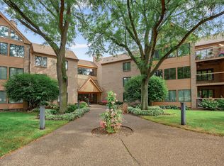 6100 Auto Club Rd APT 303, Bloomington, MN 55438