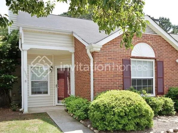 1953 Brittania Cir, Woodstock, GA 30188