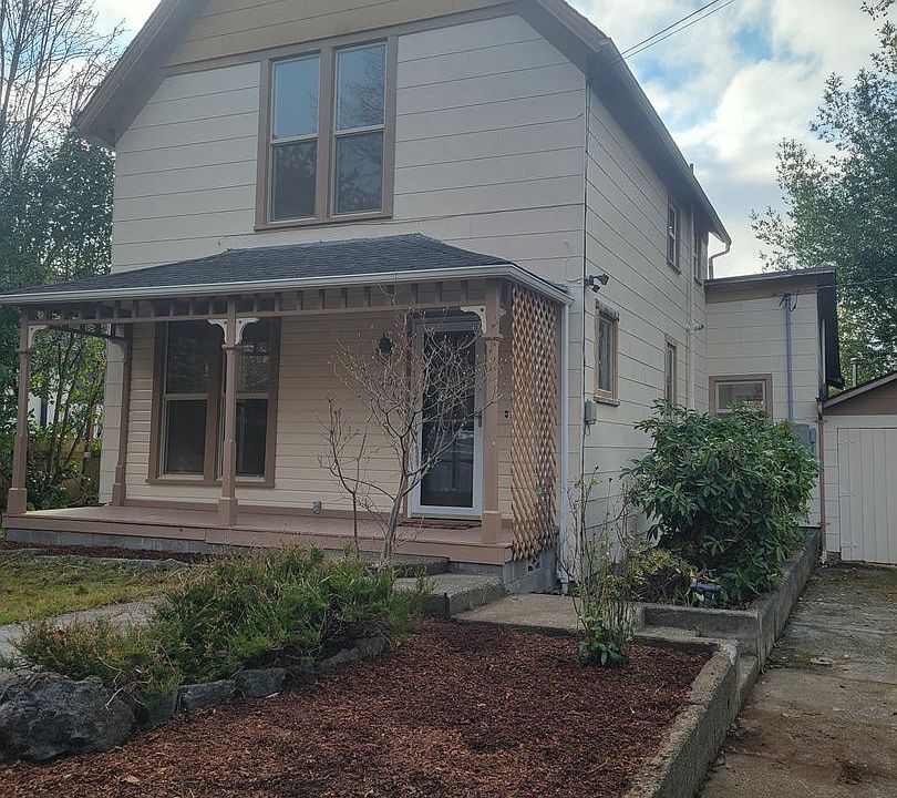 1st image of 1405 7th Ave SE