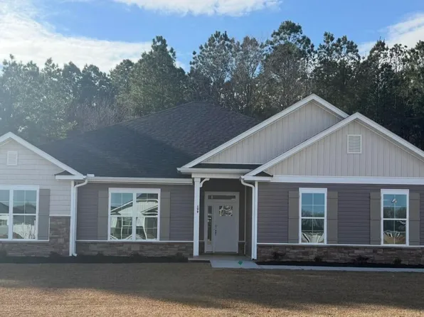 199 Seashore Street, Grimesland, NC 27837