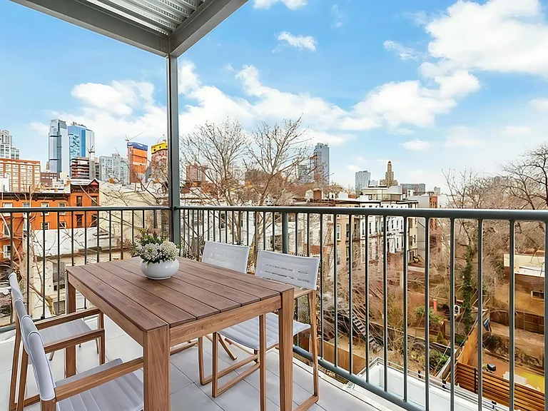 159 Smith St #5B — Photo 8