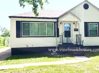 7860 Madison Dr, Saint Louis, MO 63133