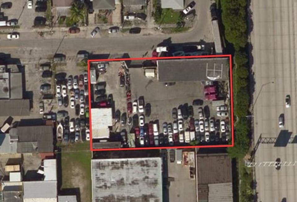 2nd image of 644 NW 30th St