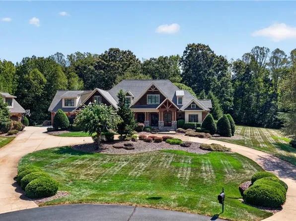 5787 Meadow Pond Ct, Summerfield, NC 27358