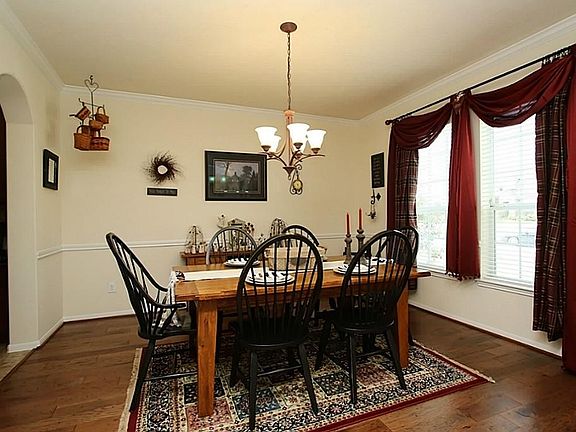 4th image of 14423 Lakepointe Bend Ln