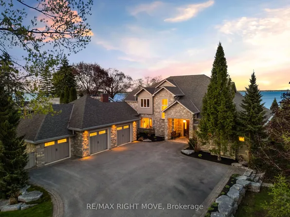 28 Maple Dr, Orillia, ON L3V 3W2