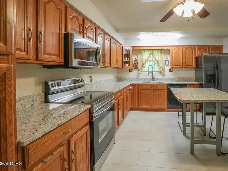 1301 Chert Pit Rd — Photo 22