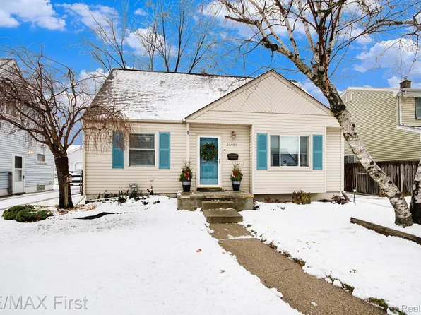 25861 Wiseman St, Roseville, MI 48066
