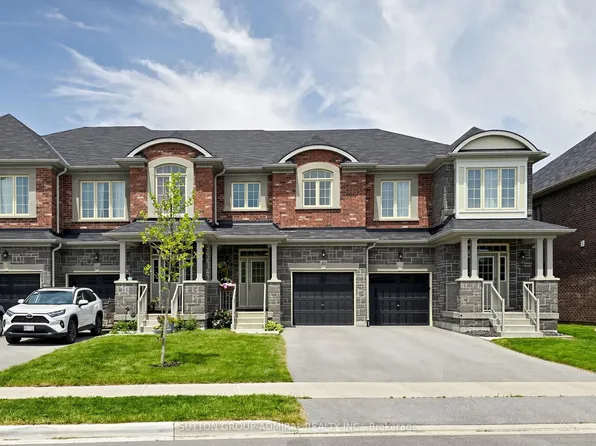 30 Cupples Farm Ln, East Gwillimbury, ON L0G 1M0