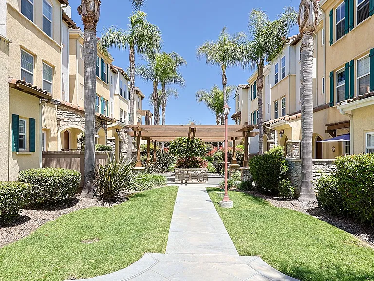 7370 La Mesita Pl #7 — Photo 26