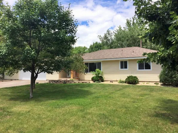 2024 Teton Trl N, Brooklyn Park, MN 55444