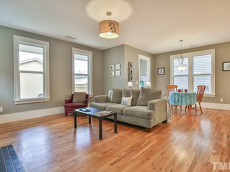 19 Pokeberry Bend Dr — Photo 7