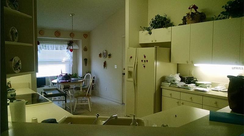 2nd image of 950 Villeroy Greens Dr #10