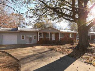 204 Brookwood Dr, Gaffney, SC 29341