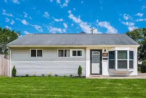 1st image of 3557 Lewis Cir