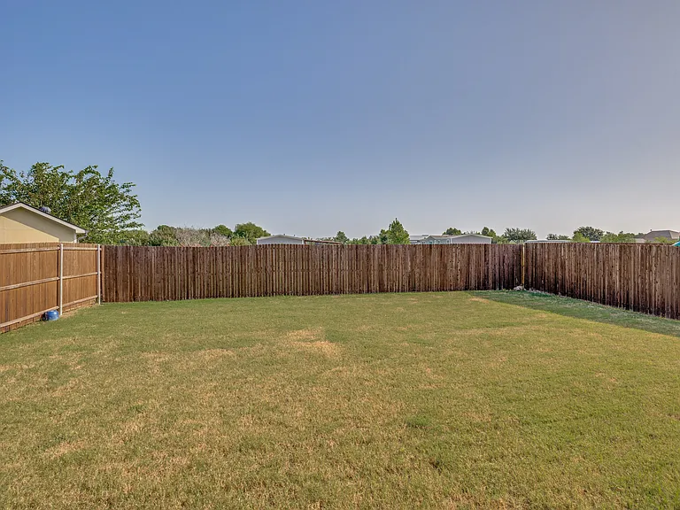 328 Ardsley Ln — Photo 12