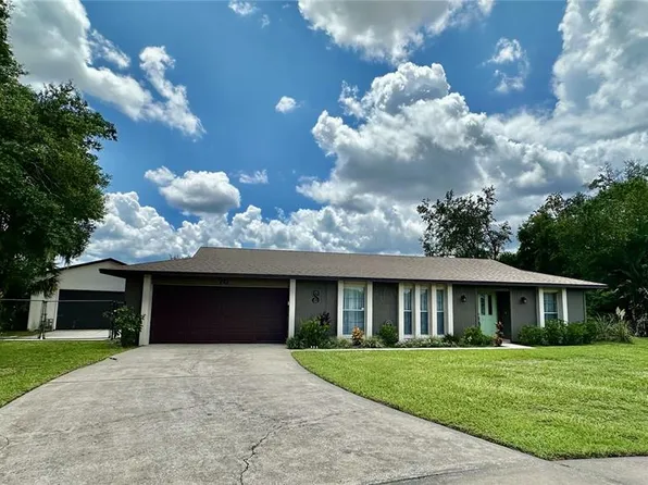 70 Oak Ct, Eustis, FL 32726