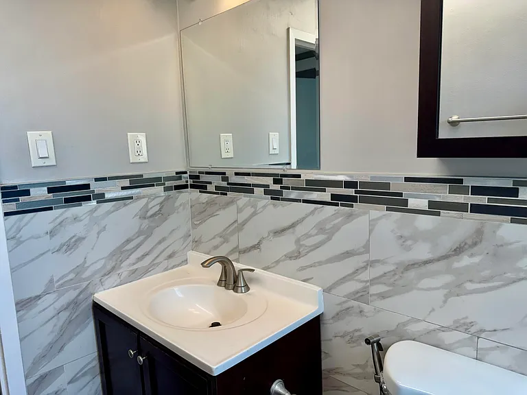 1800 SW 81st Ave #1307 — Photo 31
