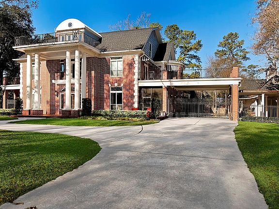 3rd image of 38 Grogans Point Rd