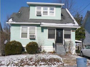 827 Reading Rd, Parkway Village, KY 40217