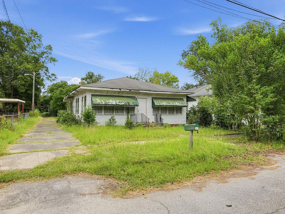 1st image of 33 Edwards St