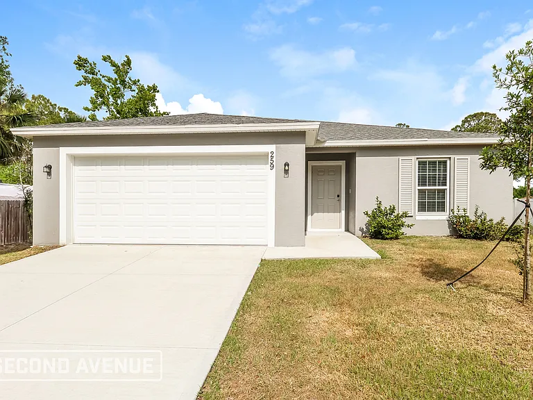 259 Trenton Ave SW — Photo 1