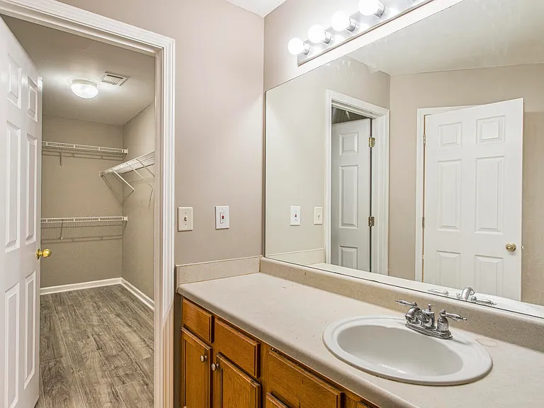6352 Hickory Lane Cir — Photo 16