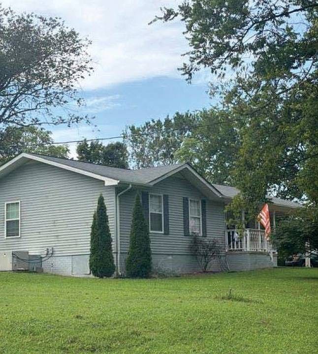 1st image of 286 Dogwood Ln