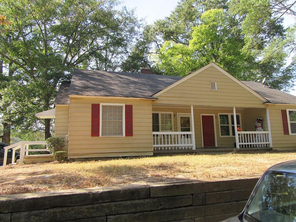 1st image of 320 Stokes Ave SE