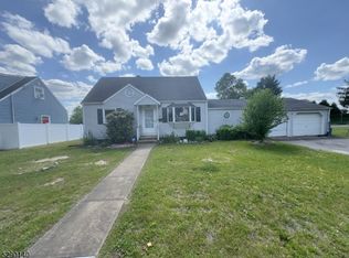 125 Coolidge Ave, Parlin, NJ 08859