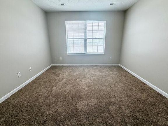 3rd image of 430 Joy Ave