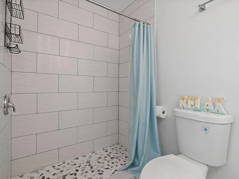 670 Hernando St #A — Photo 8