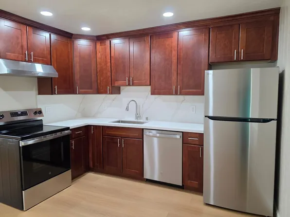 1024 Valencia Ave #6, Sunnyvale, CA 94086