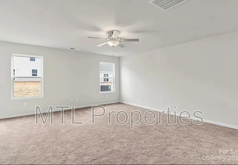 1629 Nia Rd — Photo 12