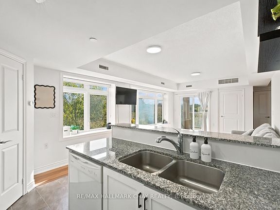 5th image of 149 Church St #607