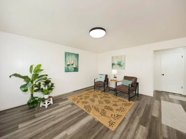 485 Waianuenue Ave APT 228, Hilo, HI 96720