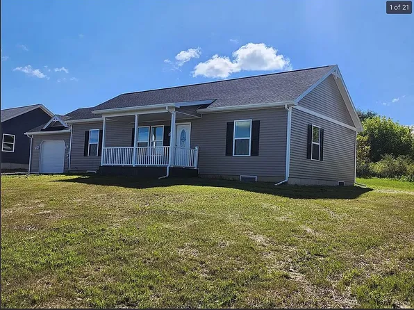 105 Eagle Ln, Penn Yan, NY 14527