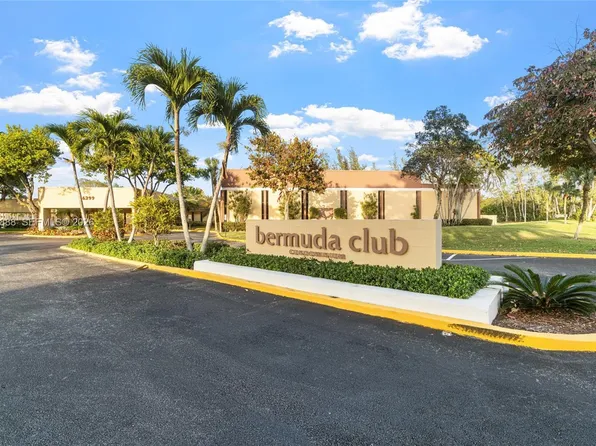 5851 NW 62nd Ave APT 210, Tamarac, FL 33319