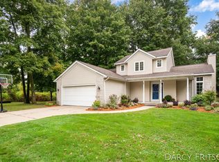 1596 Geddes Ave NW, Grand Rapids, MI 49534