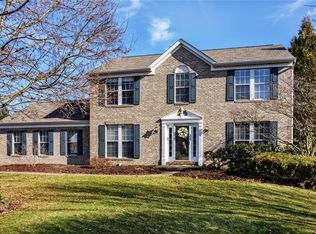104 Aberdeen Dr, Cranberry Township, PA 16066