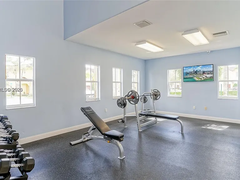 14960 SW 9th Ln #14960 — Photo 23