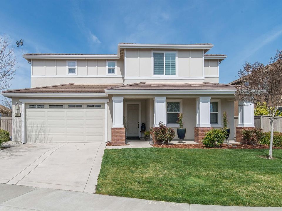 1st image of 616 Blakesley Ct