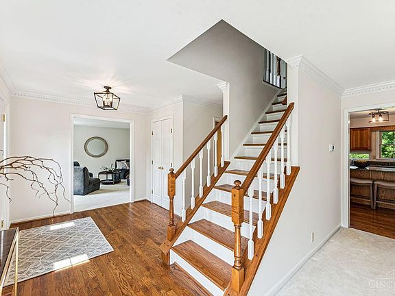 5th image of 3660 Sherbrooke Dr