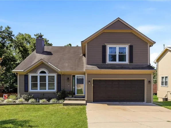 1111 NW 72nd St, Kansas City, MO 64118