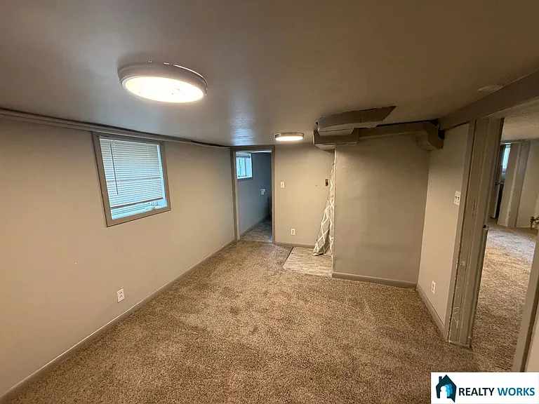 1018 Charleston St — Photo 12