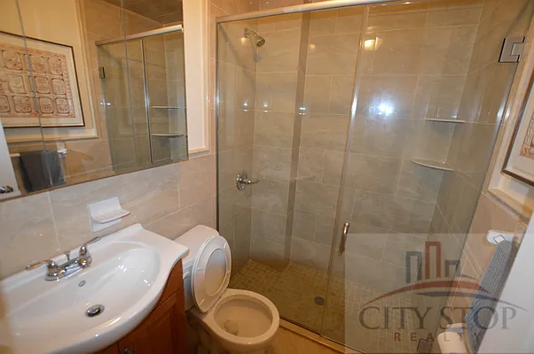 Rented by City Stop Realty | media 104