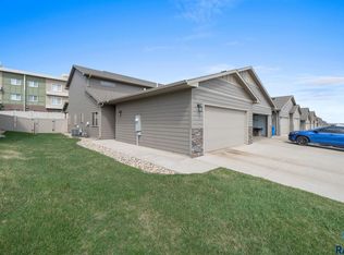 7210 E 45th St, Sioux Falls, SD 57110